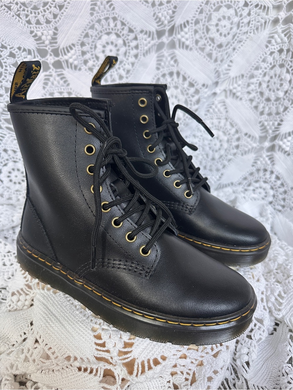 Dr. Martens Zavala Black Leather Combat Boots Women's Size 6 NIB